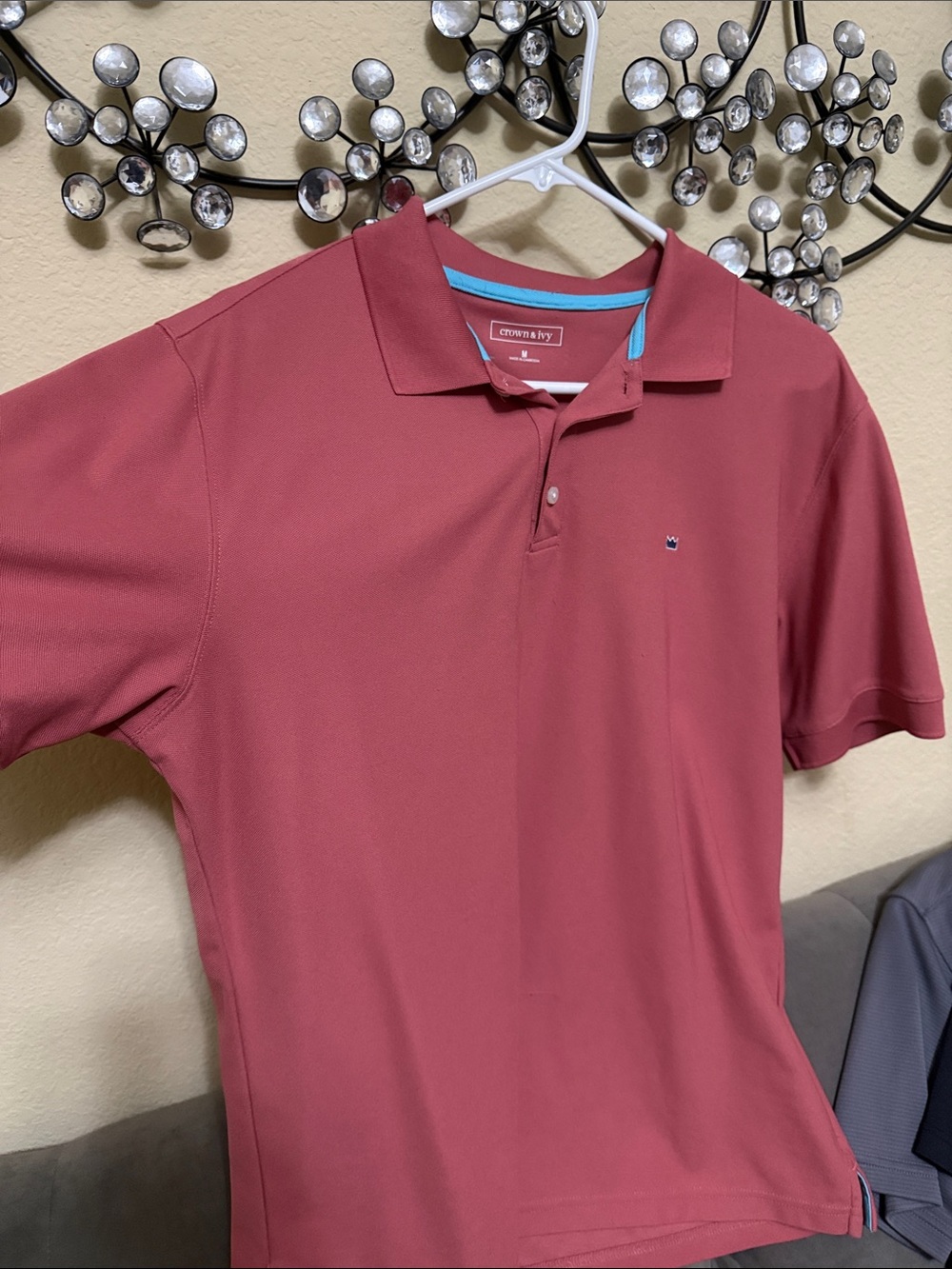 crown & ivy Men’s Rosewood Polo Shirt